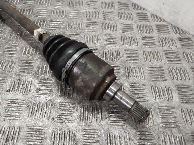 Recambio de transmision delantera izquierda para fiat punto (188_) 1.4 referencia OEM IAM 46307466  