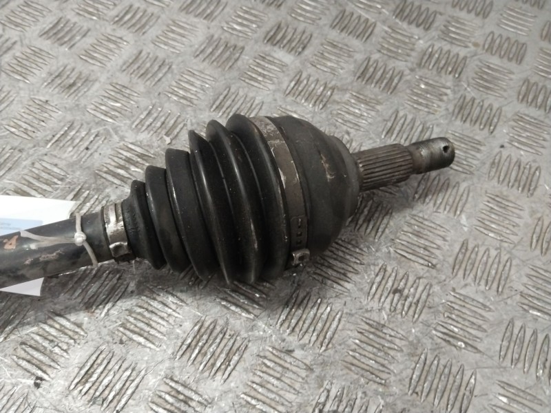 Recambio de transmision delantera derecha para peugeot 407 (6d_) 2.0 hdi (6drhrh) referencia OEM IAM 3273GE  