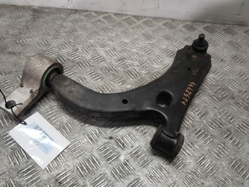 Recambio de brazo suspension inferior delantero izquierdo para mazda 2 (dy) 1.6 referencia OEM IAM 8B20N  