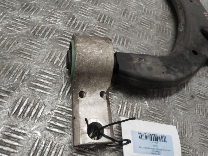 Recambio de brazo suspension inferior delantero izquierdo para mazda 2 (dy) 1.6 referencia OEM IAM 8B20N  