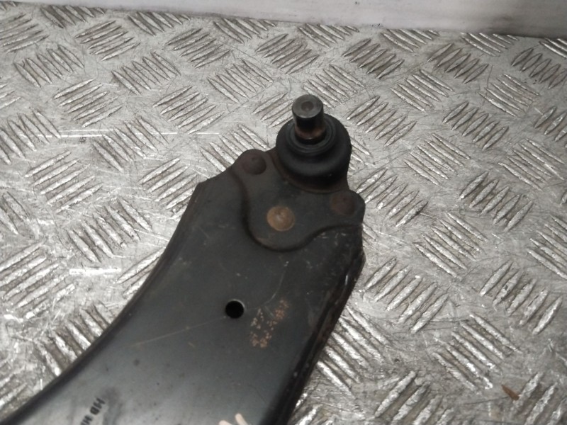 Recambio de brazo suspension inferior delantero izquierdo para mazda 2 (dy) 1.6 referencia OEM IAM 8B20N  