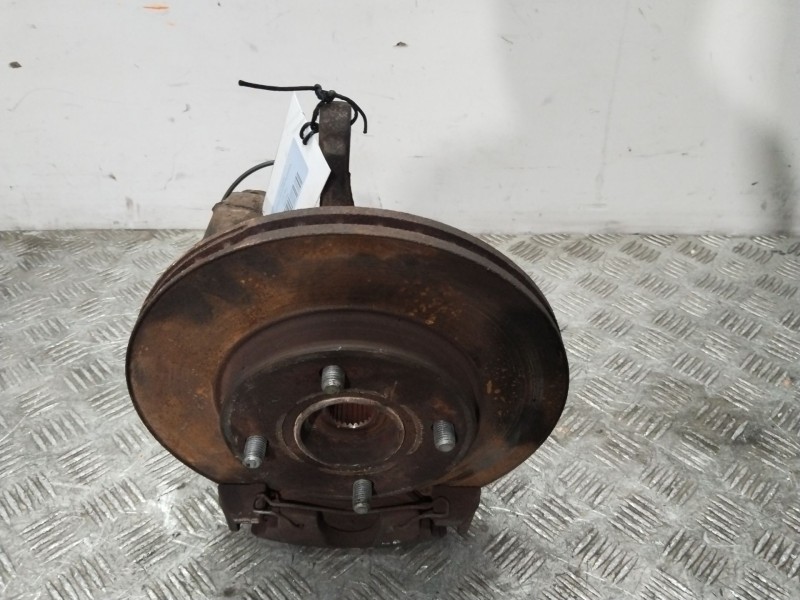 Recambio de mangueta delantera izquierda para mazda 2 (dy) 1.6 referencia OEM IAM 2S613K171  