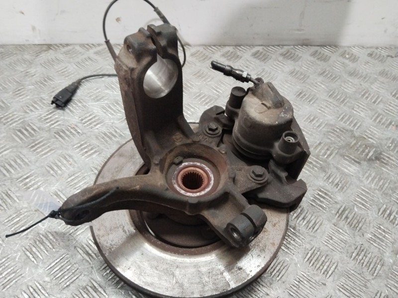 Recambio de mangueta delantera izquierda para mazda 2 (dy) 1.6 referencia OEM IAM 2S613K171  