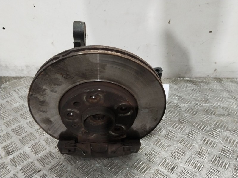 Recambio de mangueta delantera derecha para opel astra h gtc (a04) 1.6 (l08) referencia OEM IAM 5308035  