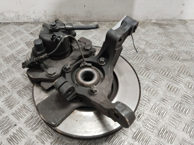 Recambio de mangueta delantera derecha para opel astra h gtc (a04) 1.6 (l08) referencia OEM IAM 5308035  