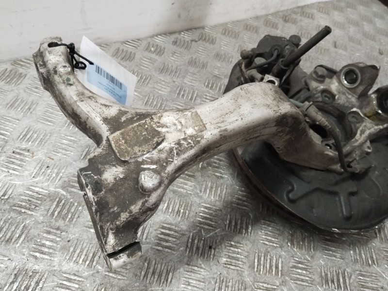 Recambio de mangueta delantera derecha para audi a4 b6 (8e2) 1.8 t referencia OEM IAM 8E0407254C  