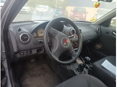 rover 25 i hatchback (rf) del año 2004 2