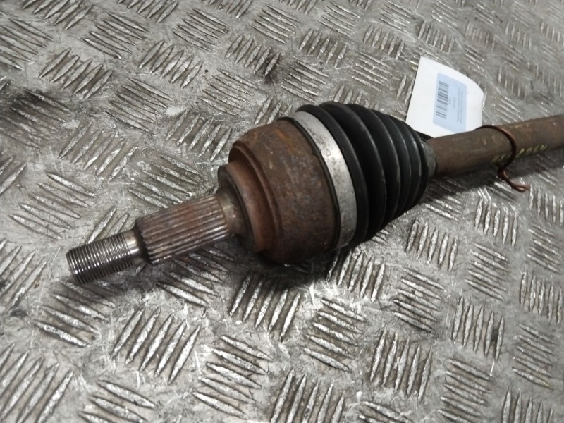 Recambio de transmision delantera derecha para renault grand scénic ii (jm0/1_) 2.0 referencia OEM IAM 8200216625  