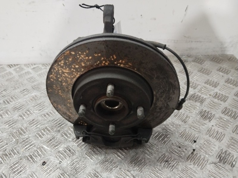 Recambio de mangueta delantera izquierda para mazda 2 (dy) 1.4 cd referencia OEM IAM 2S613K171  