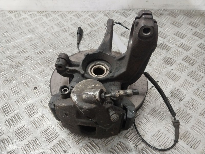 Recambio de mangueta delantera izquierda para mazda 2 (dy) 1.4 cd referencia OEM IAM 2S613K171  