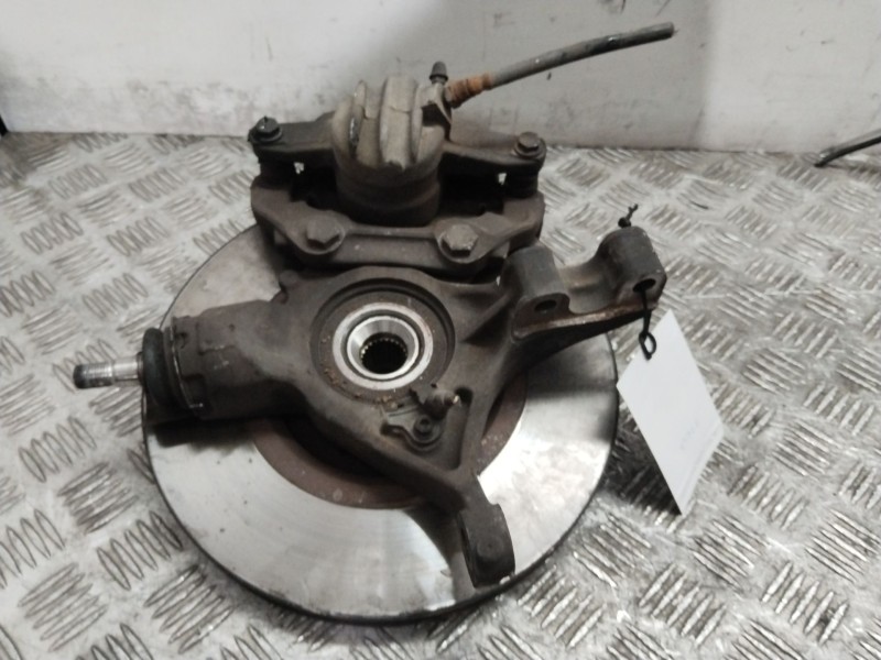 Recambio de mangueta delantera derecha para peugeot 307 (3a/c) 2.0 16v referencia OEM IAM 364796  