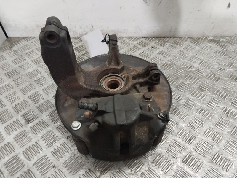 Recambio de mangueta delantera derecha para renault grand scénic ii (jm0/1_) 2.0 referencia OEM IAM 8200297033  