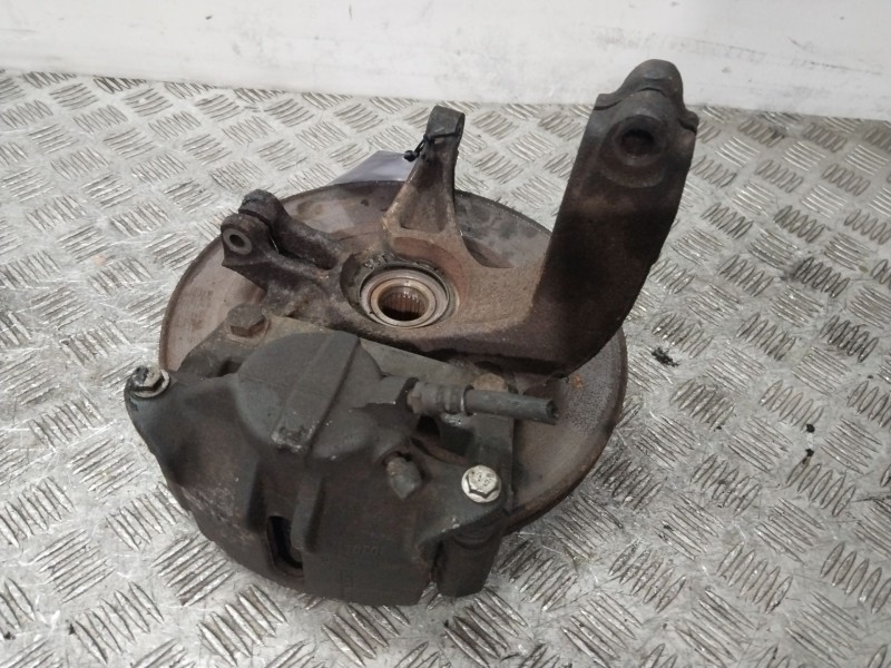 Recambio de mangueta delantera izquierda para renault grand scénic ii (jm0/1_) 2.0 referencia OEM IAM 8200297028  