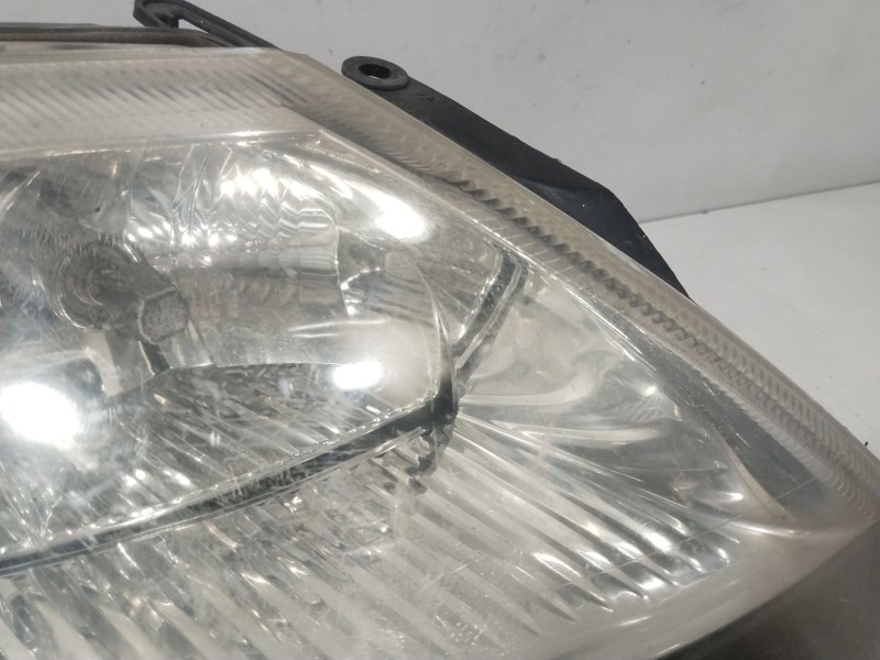 Recambio de faro izquierdo para citroën c3 i (fc_, fn_) 1.4 i referencia OEM IAM 9647214180  
