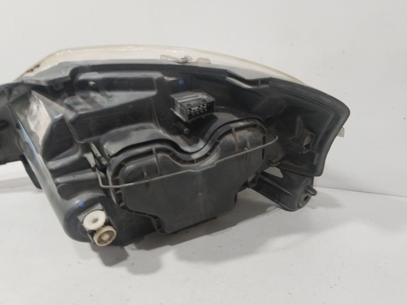 Recambio de faro izquierdo para citroën c3 i (fc_, fn_) 1.4 i referencia OEM IAM 9647214180  