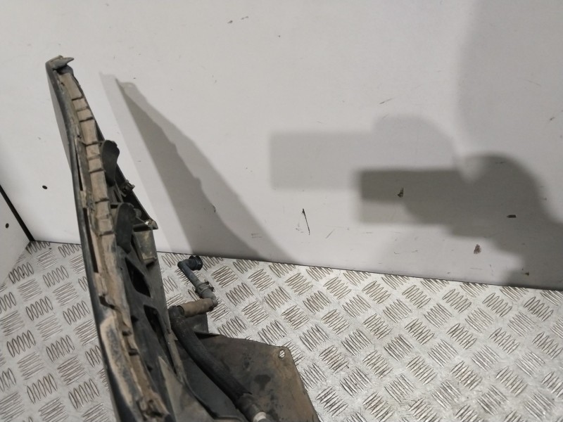 Recambio de paragolpes delantero para volkswagen golf v (1k1) 1.4 tsi referencia OEM IAM 1K0807217R NEGRO NEGRO