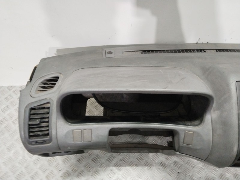 Recambio de salpicadero para nissan terrano ii (r20) 2.7 tdi 4wd referencia OEM IAM   