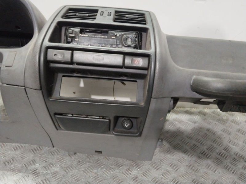 Recambio de salpicadero para nissan terrano ii (r20) 2.7 tdi 4wd referencia OEM IAM   