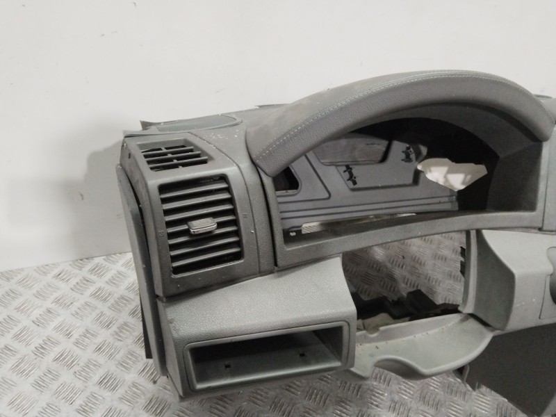 Recambio de salpicadero para jeep grand cherokee iii (wh, wk) 3.0 crd 4x4 referencia OEM IAM 1EC961DHAB  