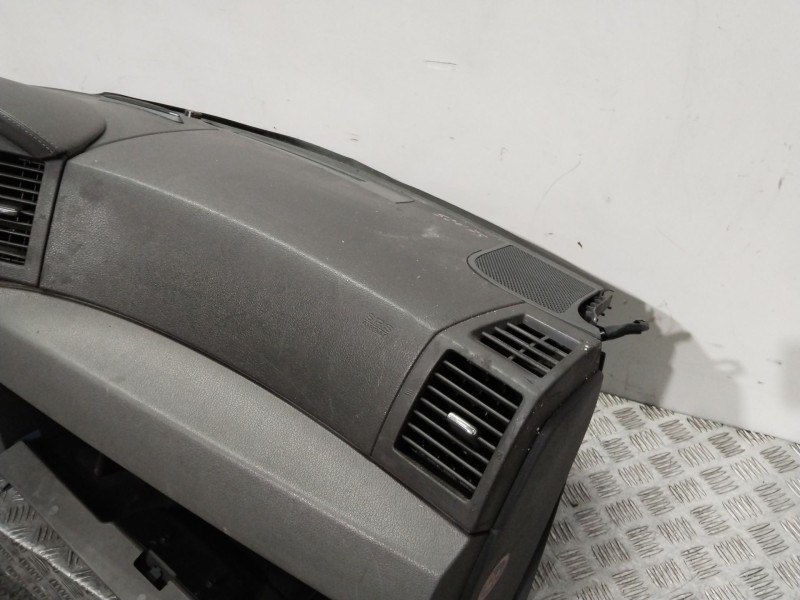 Recambio de salpicadero para jeep grand cherokee iii (wh, wk) 3.0 crd 4x4 referencia OEM IAM 1EC961DHAB  