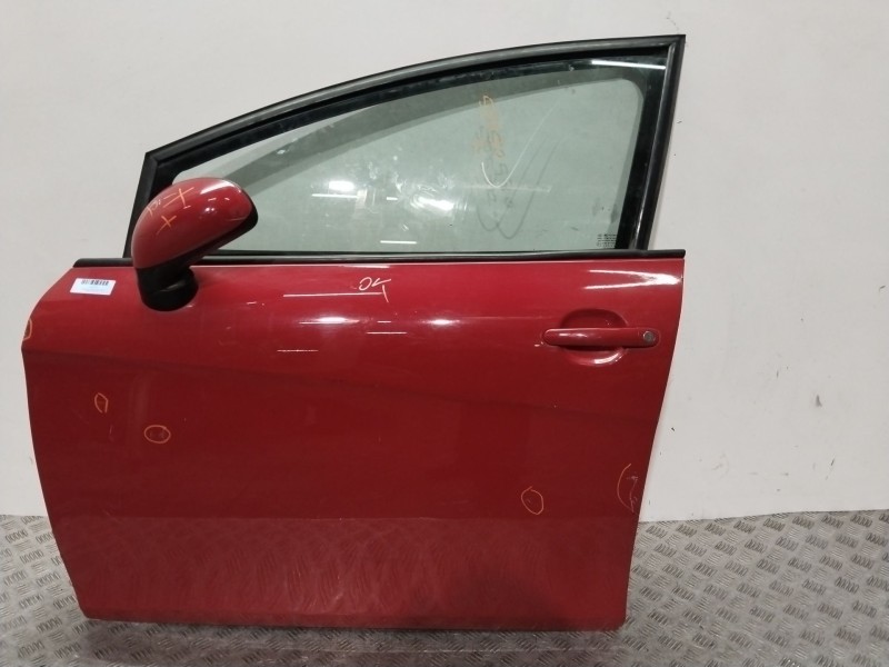 Recambio de puerta delantera izquierda para seat leon (1p1) 2.0 tdi 16v referencia OEM IAM 1P0831055A  