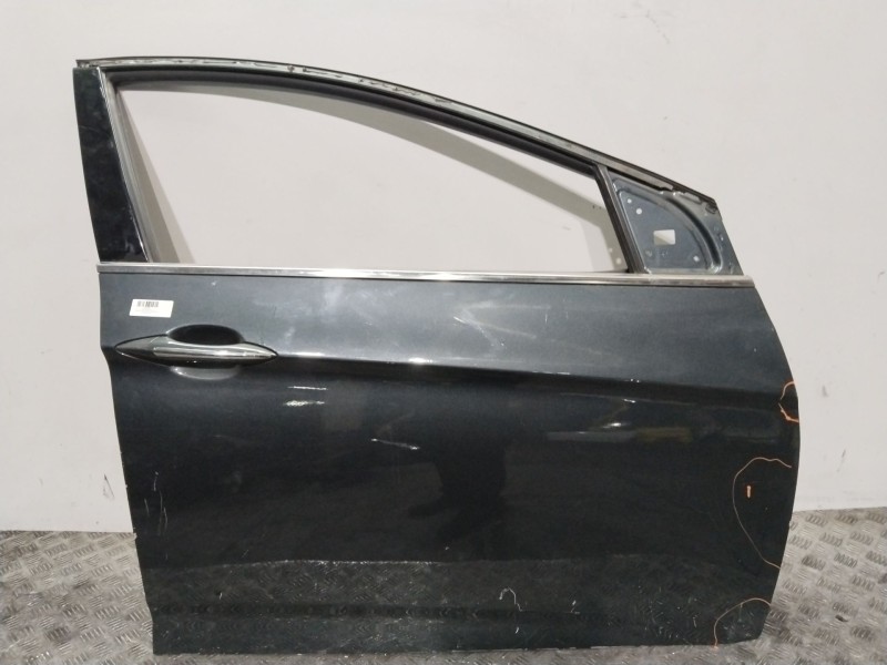 Recambio de puerta delantera derecha para hyundai i40 cab bluedrive referencia OEM IAM 760043Z000  GRIS