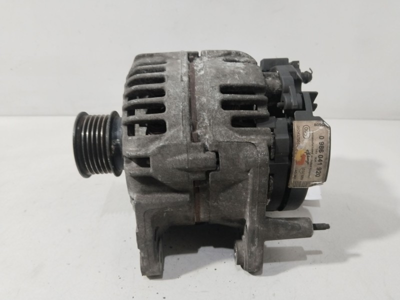 Recambio de alternador para audi a2 (8z) 1.4 referencia OEM IAM 0986041920  