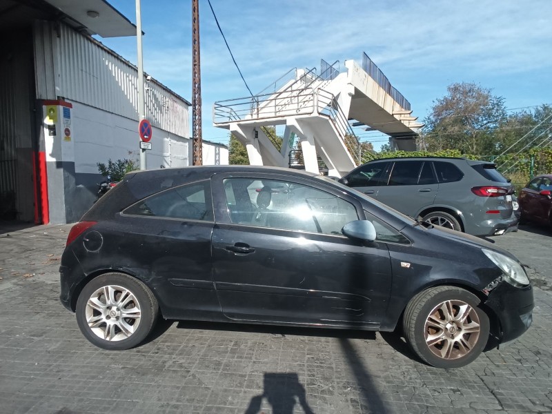 opel corsa d (s07) del año 2006