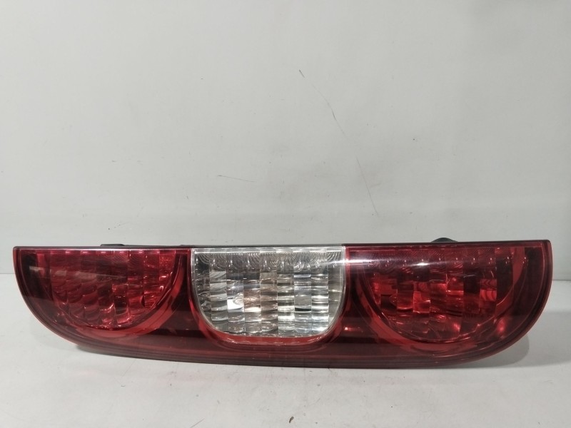 Recambio de piloto trasero derecho para fiat doblo monospace (119_, 223_) 1.9 jtd referencia OEM IAM 51755145  