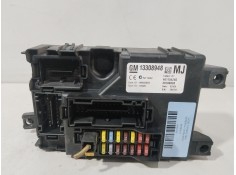 Recambio de caja reles / fusibles para opel corsa d (s07) 1.3 cdti (l08, l68) referencia OEM IAM 13308948  