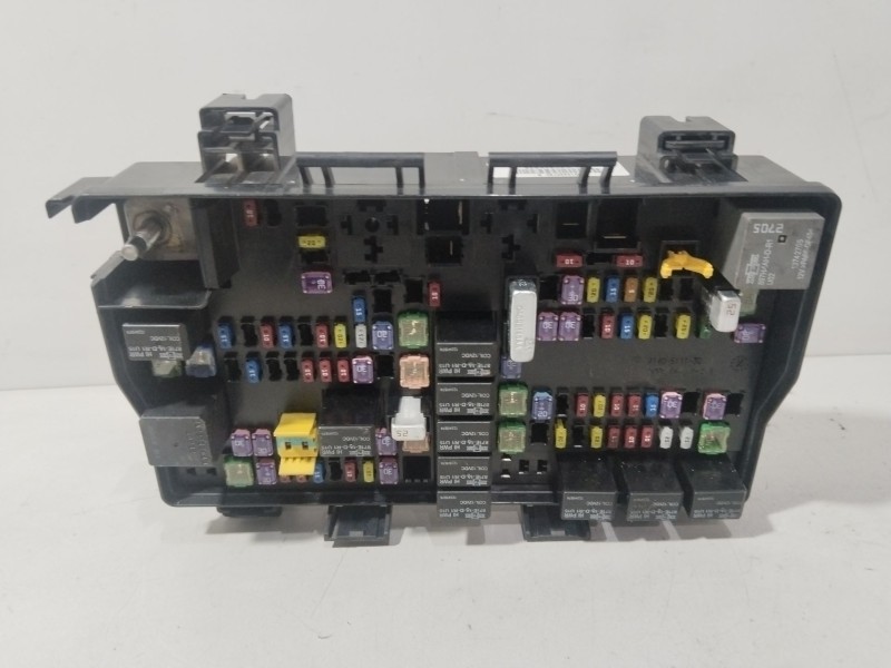 Recambio de caja reles / fusibles para jeep grand cherokee iv (wk, wk2) 3.0 crd v6 4x4 referencia OEM IAM 7140513230  