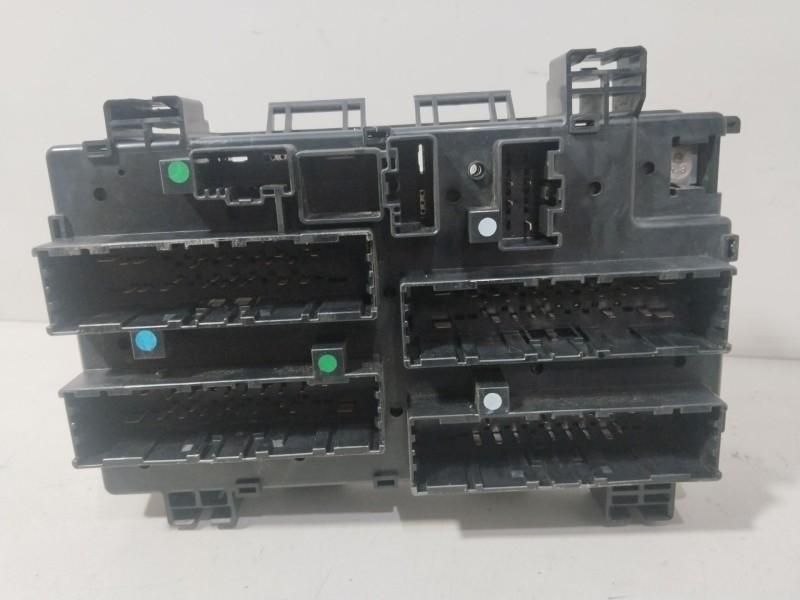 Recambio de caja reles / fusibles para jeep grand cherokee iv (wk, wk2) 3.0 crd v6 4x4 referencia OEM IAM 7140513230  