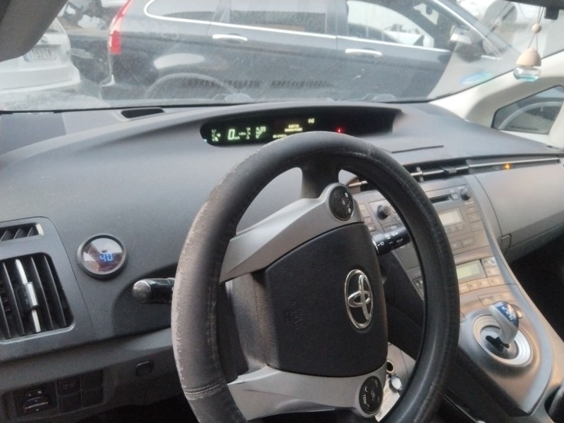 toyota prius (_w3_) del año 2011