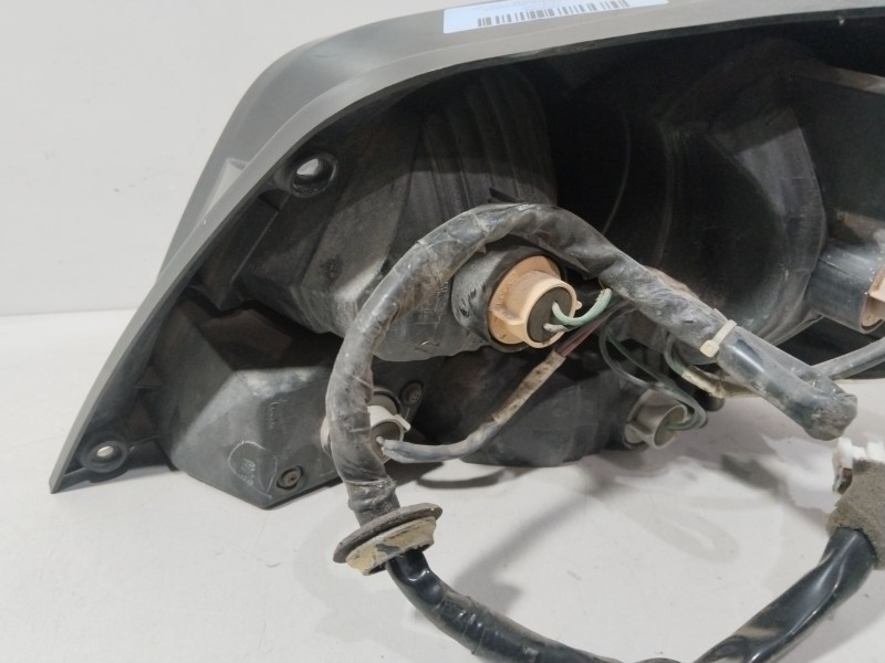 Recambio de piloto trasero izquierdo para mitsubishi outlander i (cu_w) 2.0 (cu2w) referencia OEM IAM 22087581  