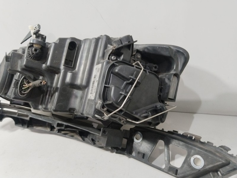 Recambio de faro derecho para volkswagen polo v (6r1, 6c1) 1.4 (6r1) referencia OEM IAM 6R1941016C  