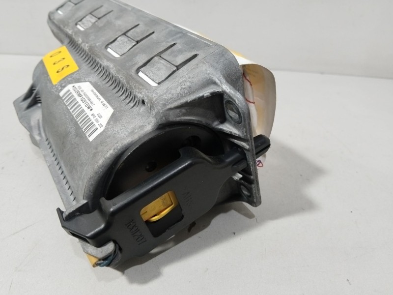 Recambio de airbag delantero derecho para audi a3 sportback (8pa) 1.6 fsi referencia OEM IAM 8P0880202  