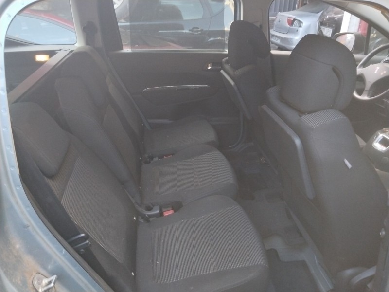 peugeot 5008 (0u_, 0e_) del año 2010