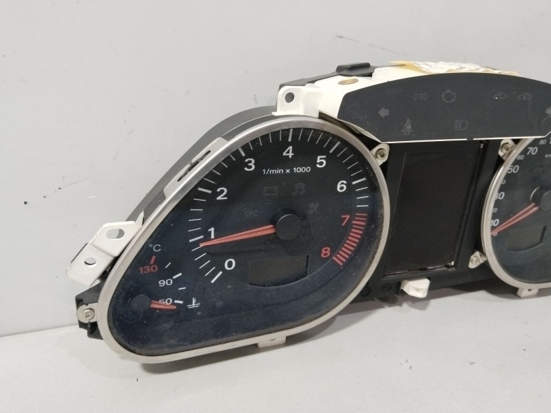 Recambio de cuadro instrumentos para audi a6 c6 (4f2) 2.4 referencia OEM IAM 4F0920900M  