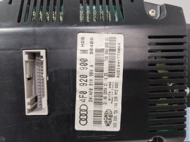 Recambio de cuadro instrumentos para audi a6 c6 (4f2) 2.4 referencia OEM IAM 4F0920900M  
