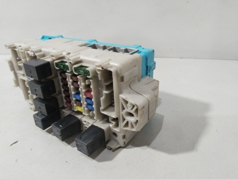 Recambio de caja reles / fusibles para mitsubishi outlander i (cu_w) 2.0 (cu2w) referencia OEM IAM MR587875  