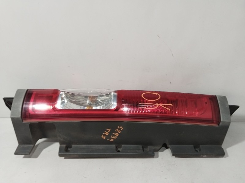 Recambio de piloto trasero izquierdo para nissan primastar furgoneta (x83) 2.0 dci 115 referencia OEM IAM 93857722  