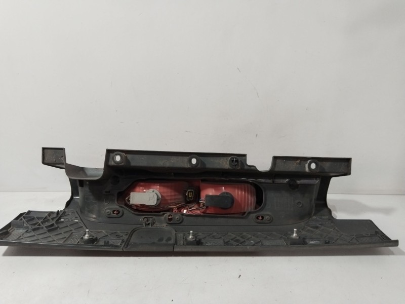 Recambio de piloto trasero izquierdo para nissan primastar furgoneta (x83) 2.0 dci 115 referencia OEM IAM 93857722  