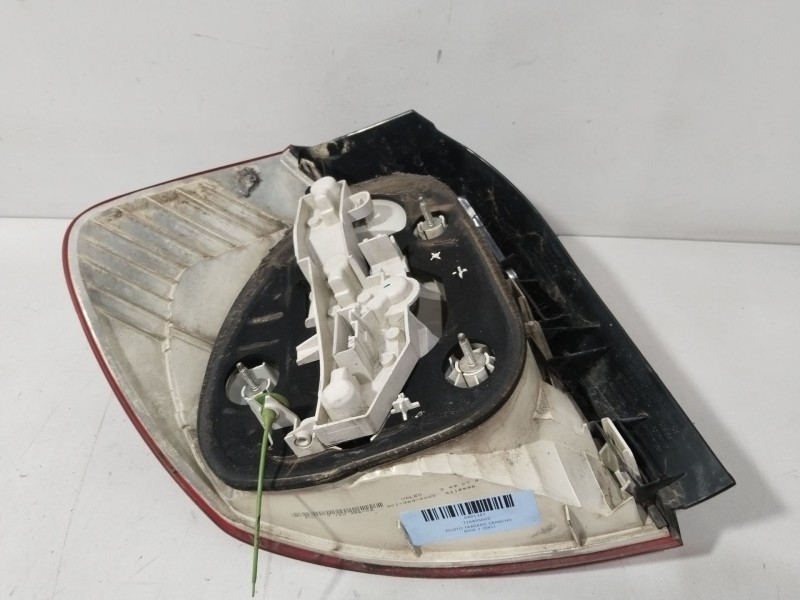 Recambio de piloto trasero derecho para bmw 1 (e81) 118 i referencia OEM IAM 716495605  