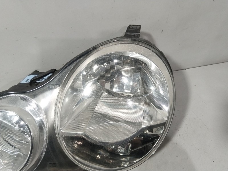 Recambio de faro izquierdo para volkswagen polo iv (9n_, 9a_) 1.4 16v referencia OEM IAM 6Q1941007AF  