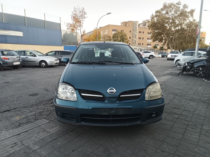 nissan almera tino (v10) del año 2003