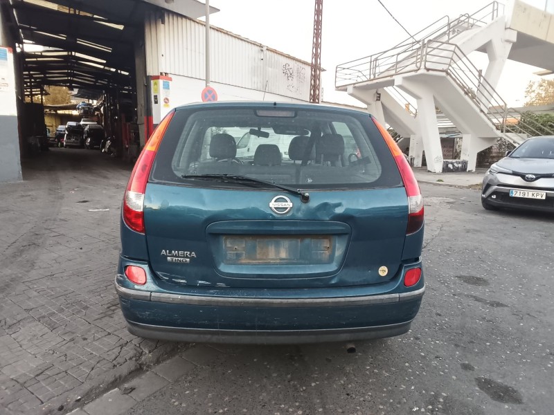 nissan almera tino (v10) del año 2003