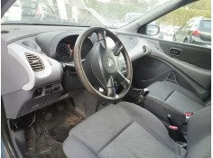 nissan almera tino (v10) del año 2003 2