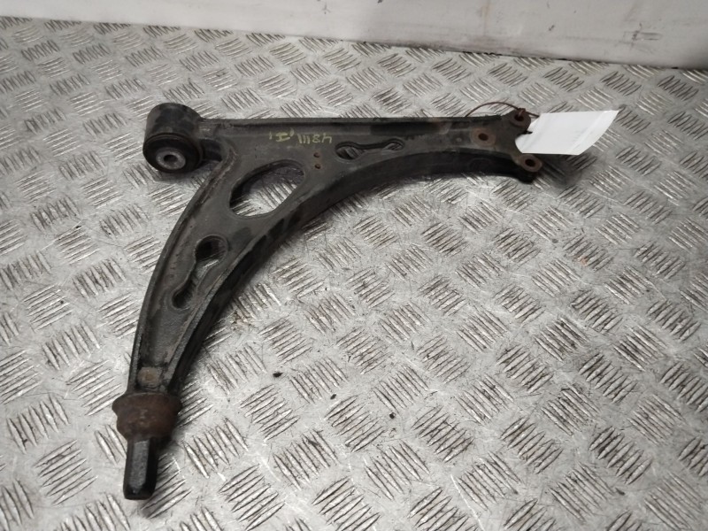 Recambio de brazo suspension inferior delantero izquierdo para skoda octavia berlina (1z3) executive referencia OEM IAM 1K040715