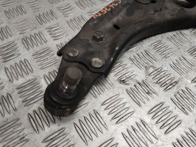 Recambio de brazo suspension inferior delantero izquierdo para hyundai i30 (gd) 1.4 crdi referencia OEM IAM 54500A2700  