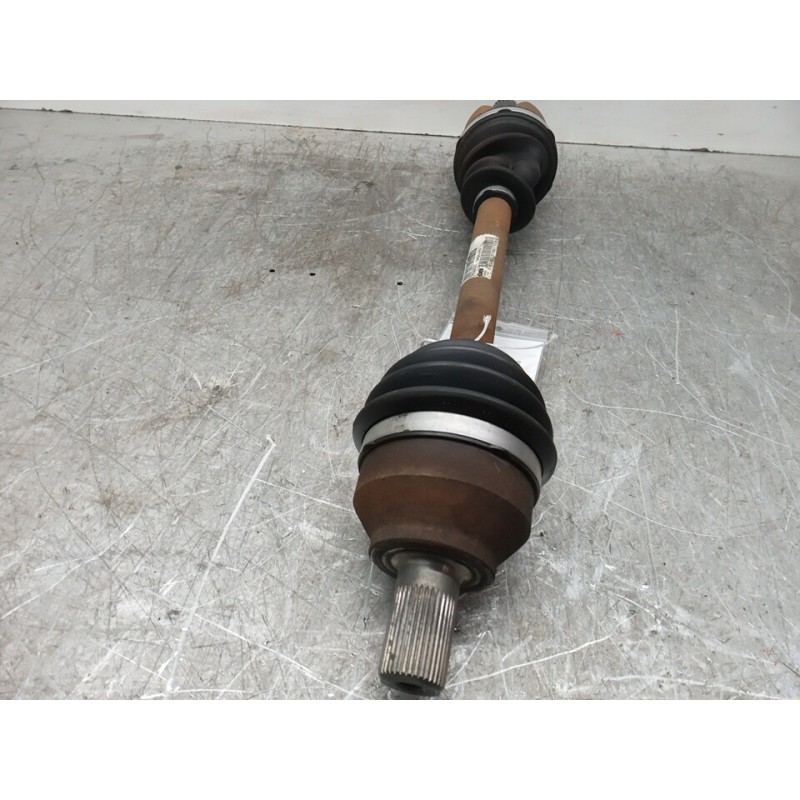 TRANSMISION DELANTERA IZQUIERDA T050621  - imagen 1